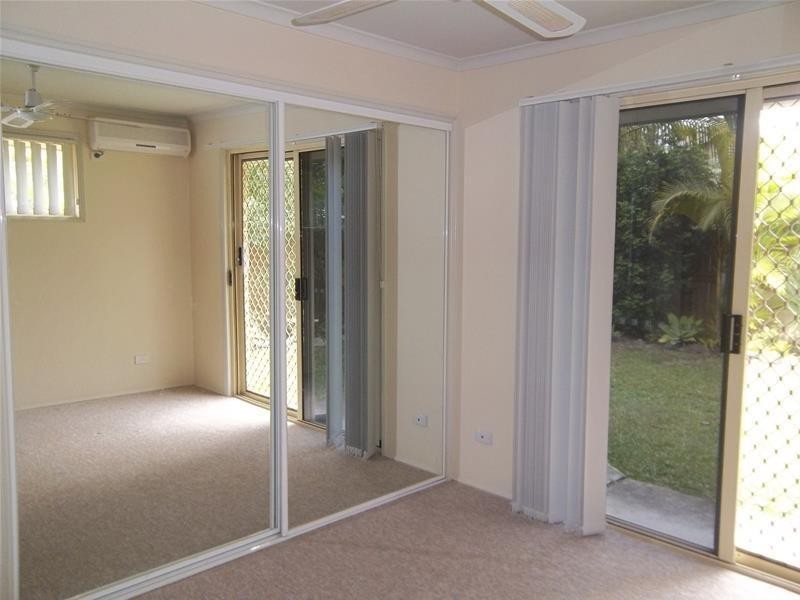 3/4 Yodelay Street, Varsity Lakes QLD 4227