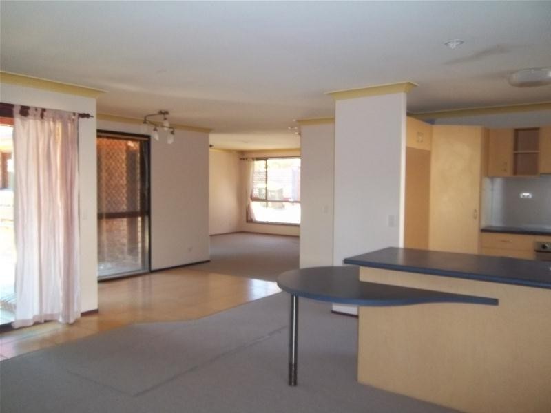 106 Cottesloe Drive, Robina QLD 4226