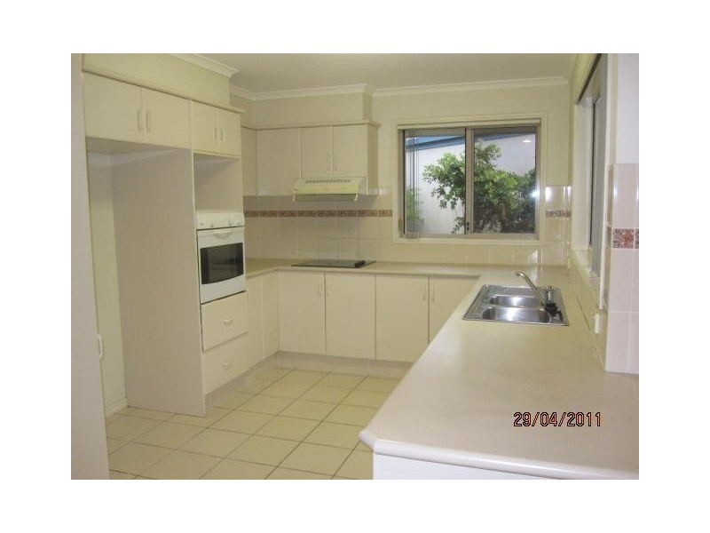 10 Coral Tree Court, Robina QLD 4226