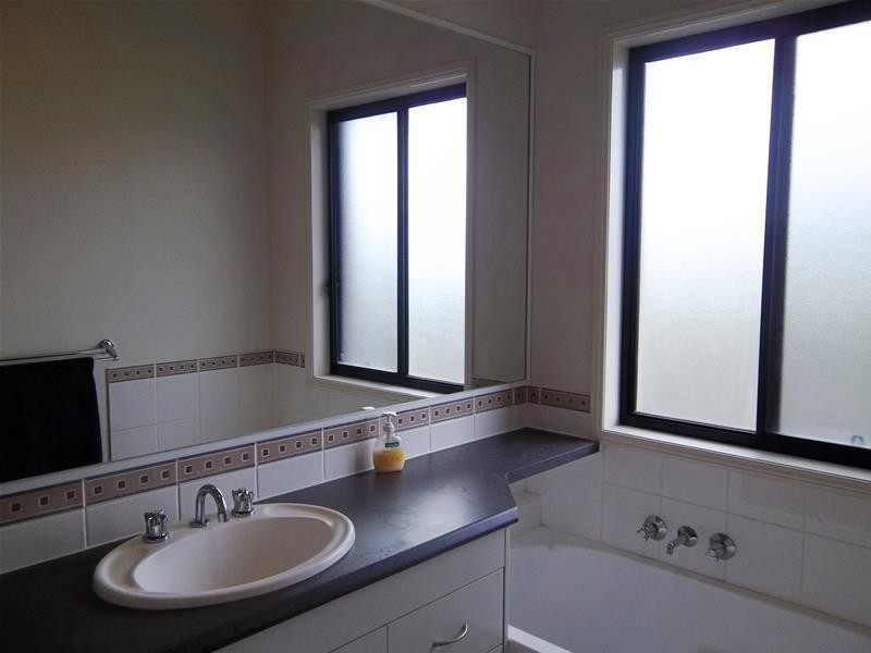 47 Palma Crescent, Varsity Lakes QLD 4227