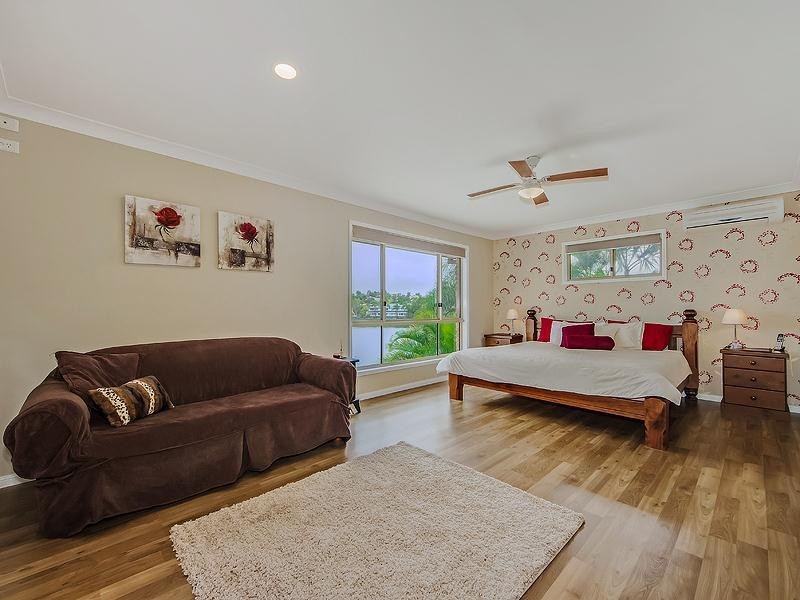 39 Tullamarine Drive, Robina QLD 4226