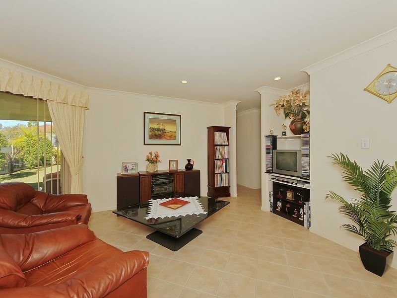 10 Ellis Drive, Mudgeeraba QLD 4213