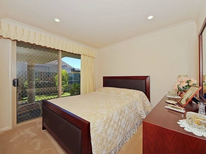 10 Ellis Drive, Mudgeeraba QLD 4213