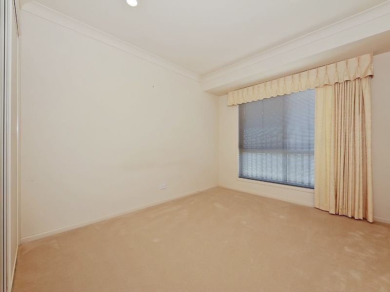 10 Ellis Drive, Mudgeeraba QLD 4213