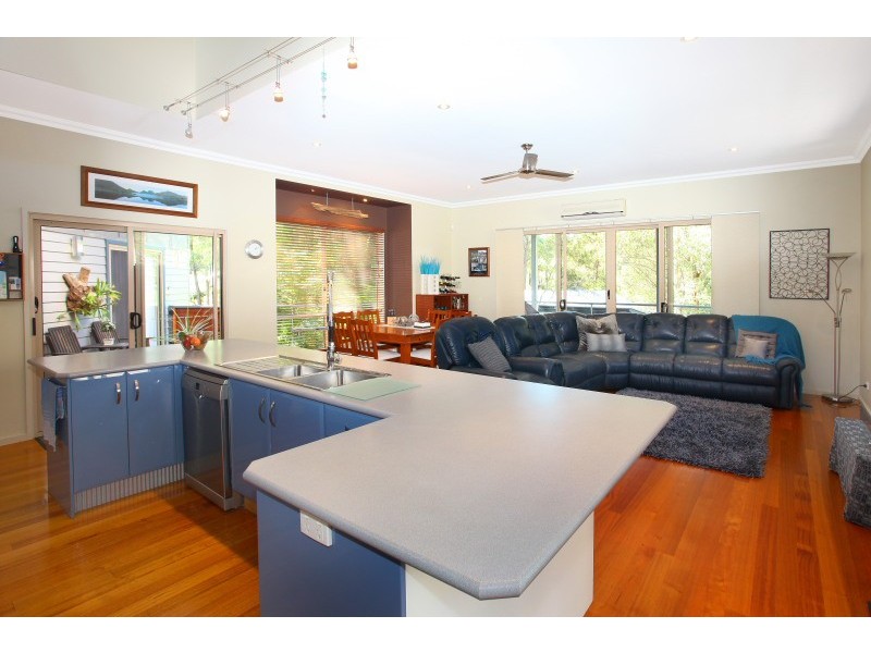 1 Stirling Court, Bonogin QLD 4213