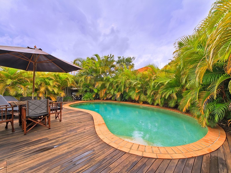 15 Mulgrave Crescent, Varsity Lakes QLD 4227