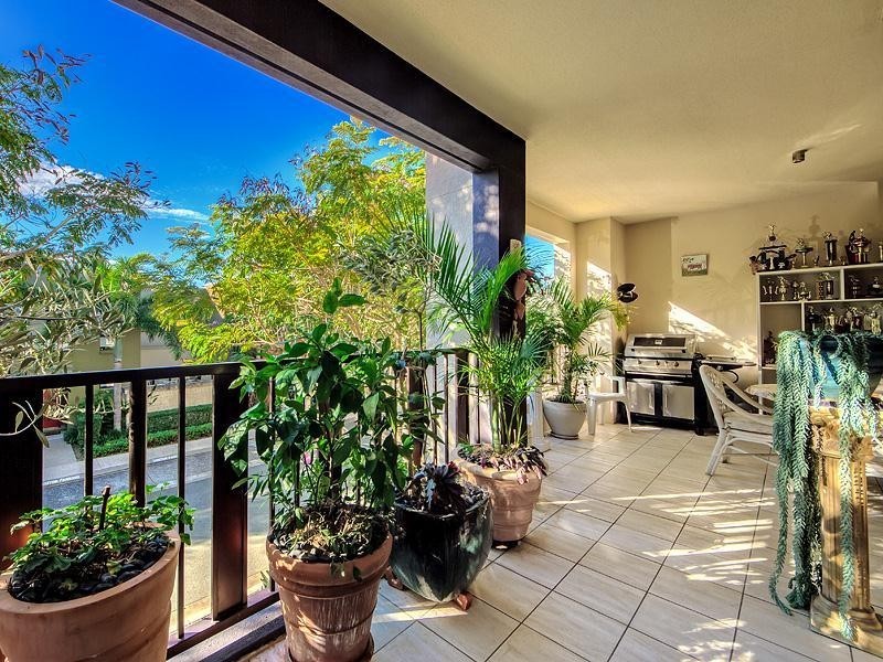 3309 Central Place, Carrara QLD 4211