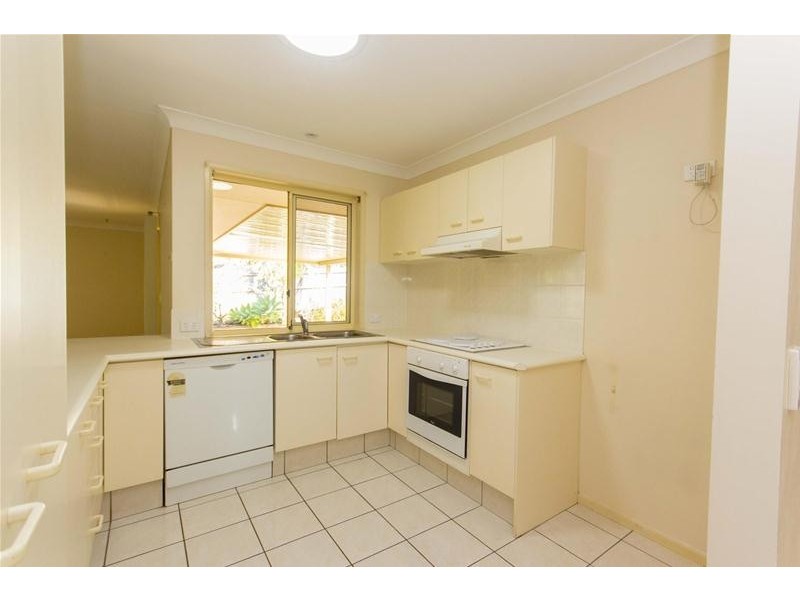 8 Glengarry Close, Highland Park QLD 4211