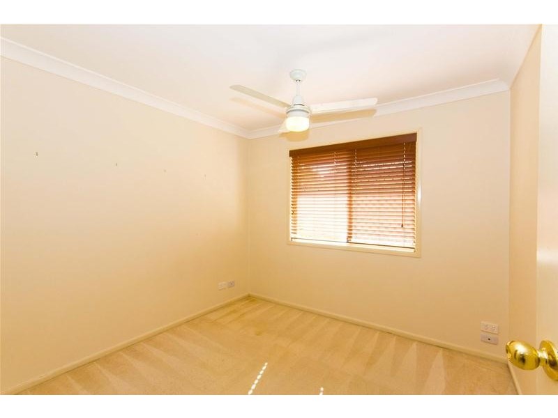 8 Glengarry Close, Highland Park QLD 4211