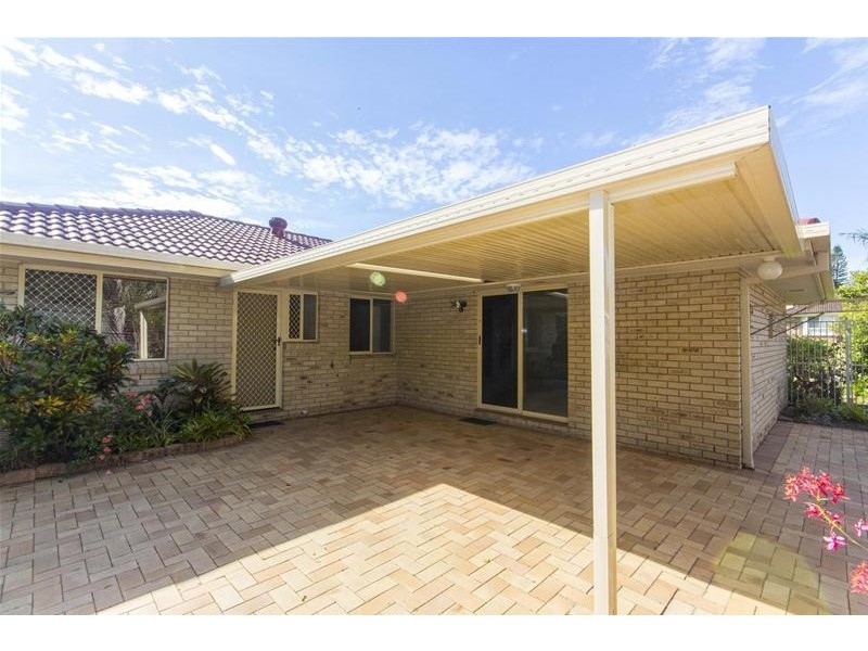 8 Glengarry Close, Highland Park QLD 4211