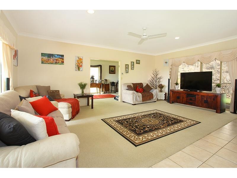 633 The Panorama, Tallai QLD 4213