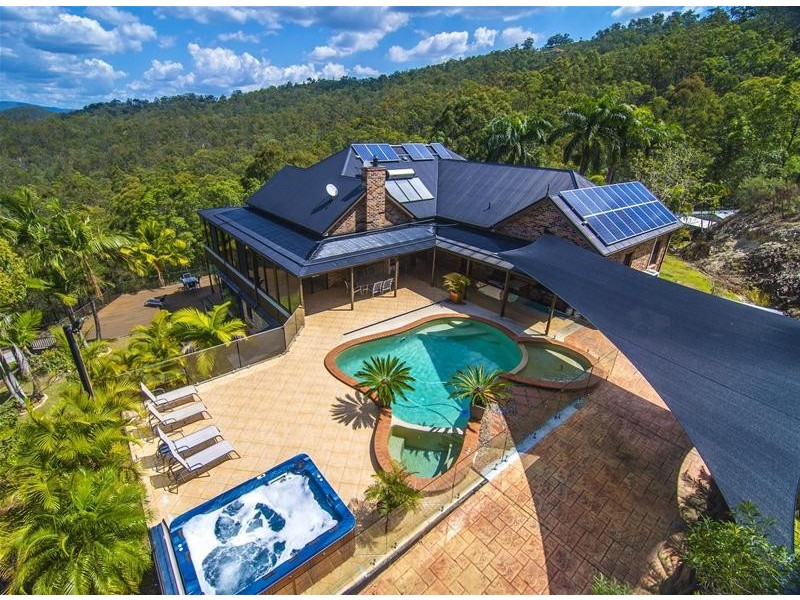 Advancetown QLD 4211