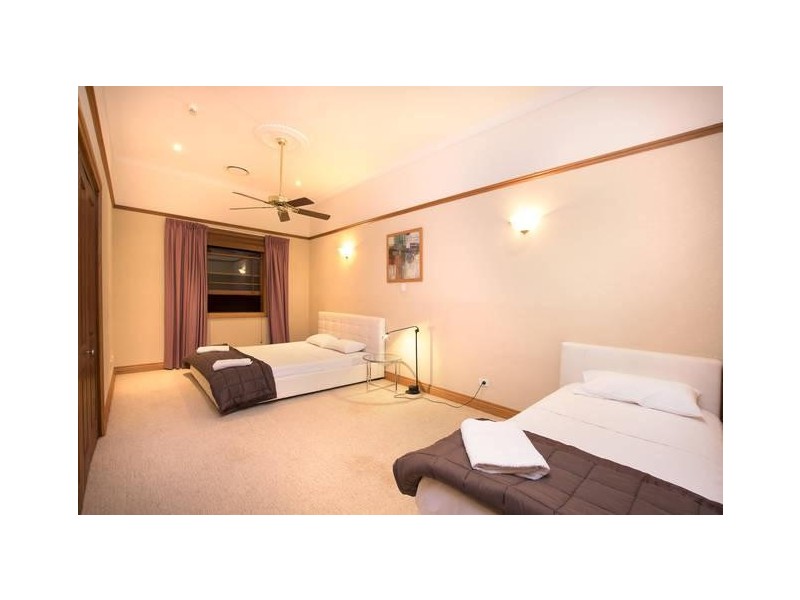 Advancetown QLD 4211