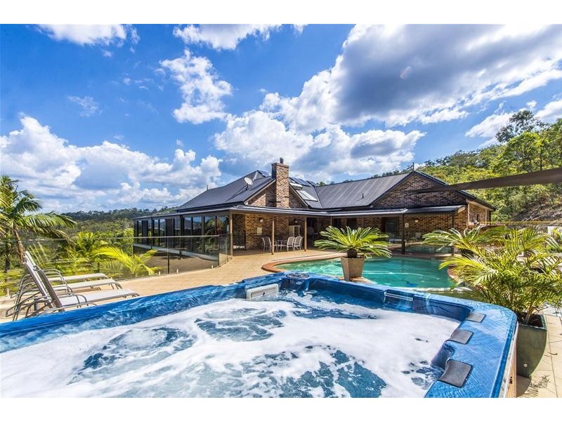 Advancetown QLD 4211