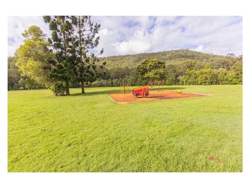 41 Witheren Road, Clagiraba QLD 4211