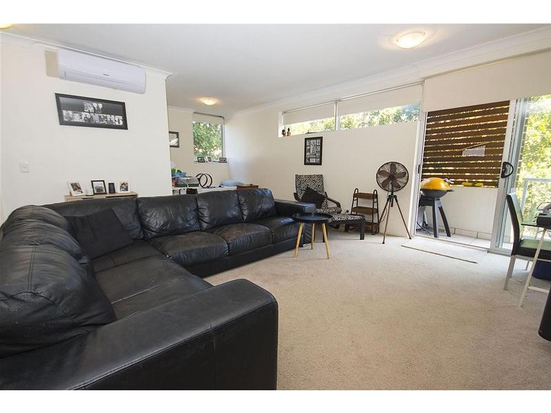 5/5 Carey Lane, Southport QLD 4215