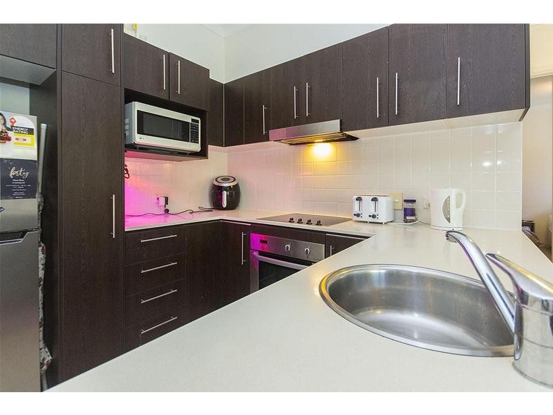 5/5 Carey Lane, Southport QLD 4215