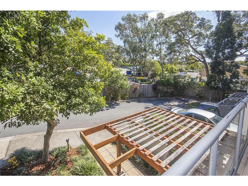 5/5 Carey Lane, Southport QLD 4215