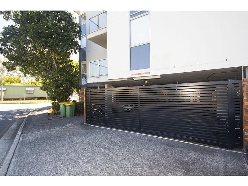 5/5 Carey Lane, Southport QLD 4215