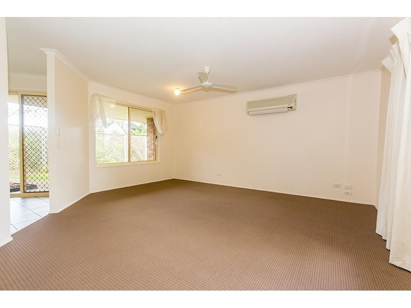 22 Cozens Way, Highland Park QLD 4211