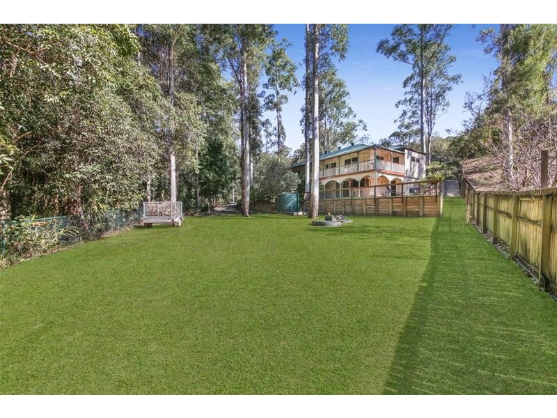 9-11 The Oval Drive, Mount Nathan QLD 4211