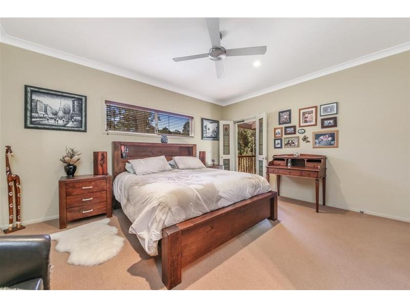 9-11 The Oval Drive, Mount Nathan QLD 4211