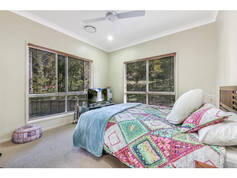 9-11 The Oval Drive, Mount Nathan QLD 4211