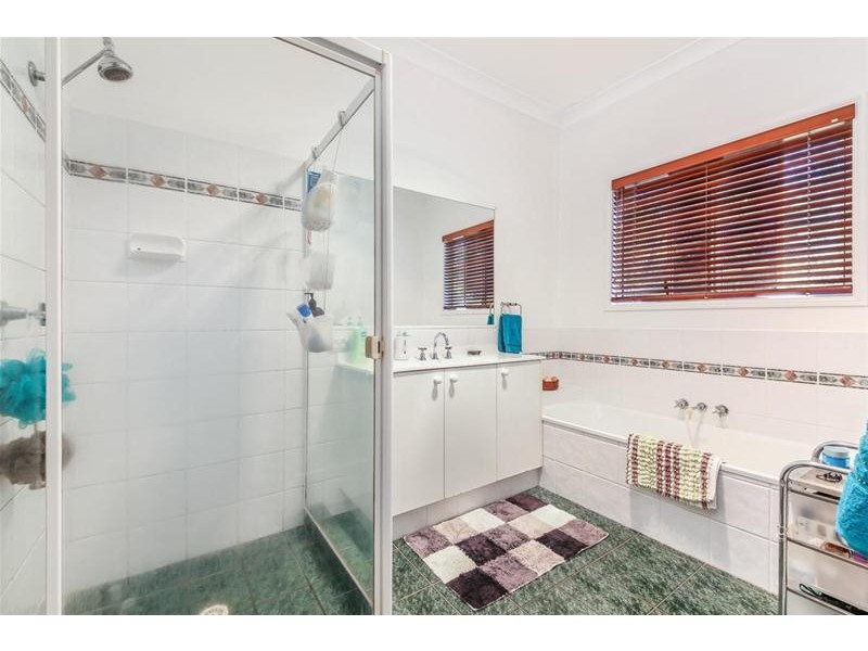 9-11 The Oval Drive, Mount Nathan QLD 4211