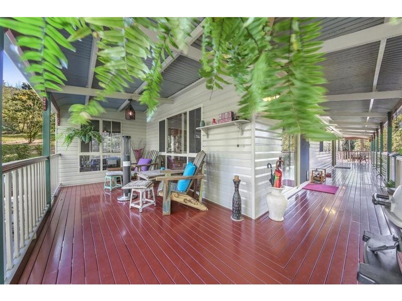 9-11 The Oval Drive, Mount Nathan QLD 4211