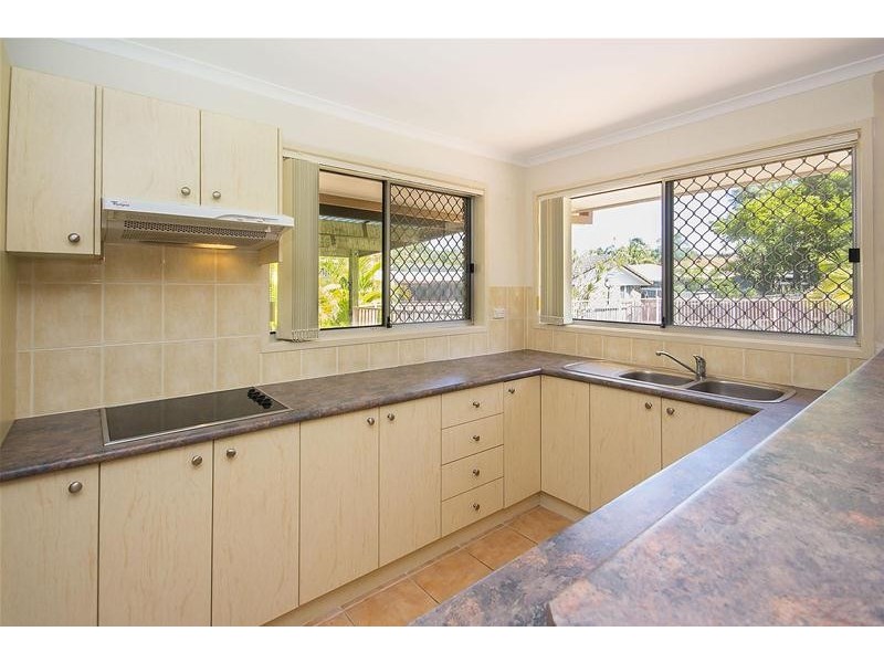 7 Angus Court, Highland Park QLD 4211