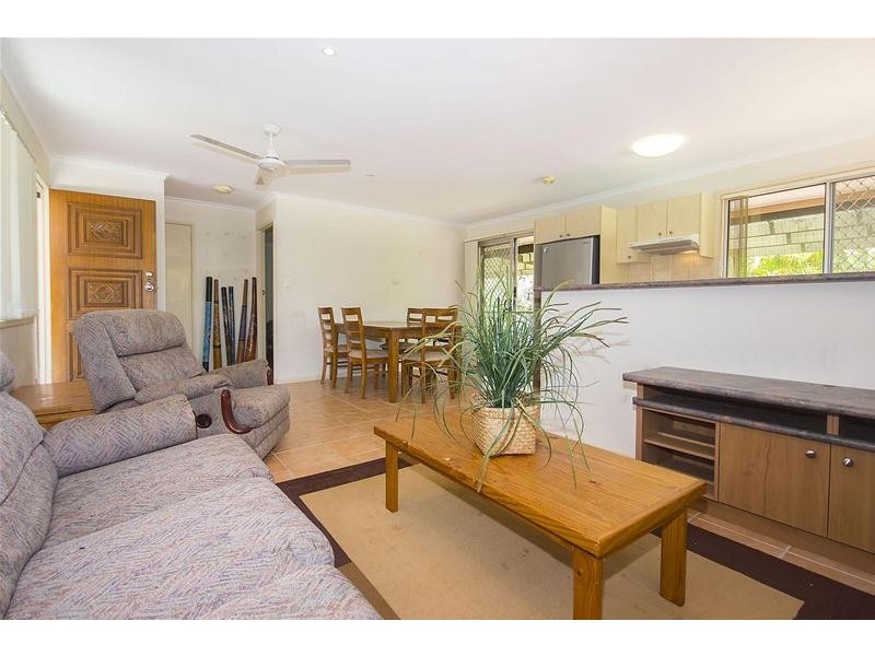 7 Angus Court, Highland Park QLD 4211