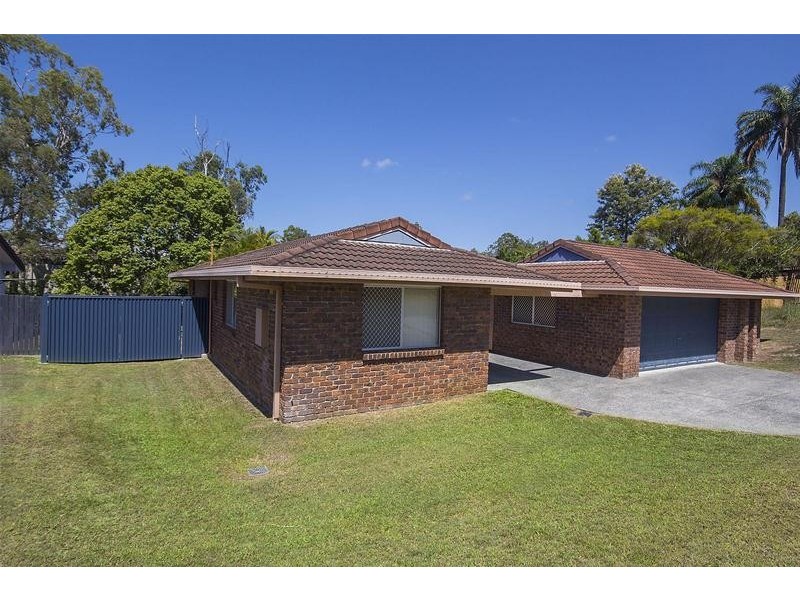 7 Angus Court, Highland Park QLD 4211