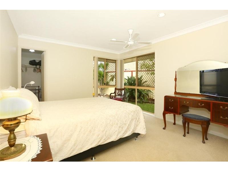 82 Petherbridge Avenue, Merrimac QLD 4226