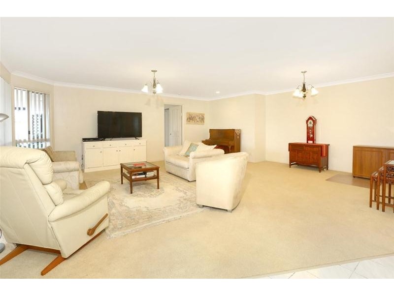 82 Petherbridge Avenue, Merrimac QLD 4226