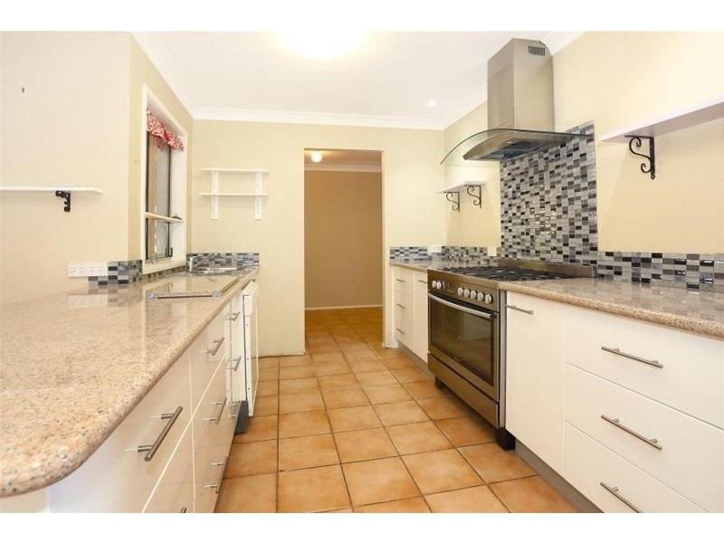 5 Yarandin Court, Worongary QLD 4213