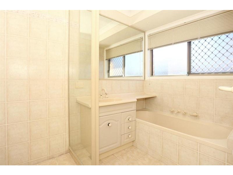 5 Yarandin Court, Worongary QLD 4213