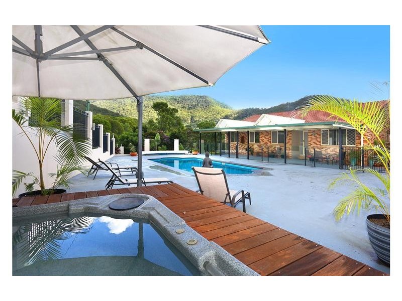 30 Barcoo Court, Clagiraba QLD 4211