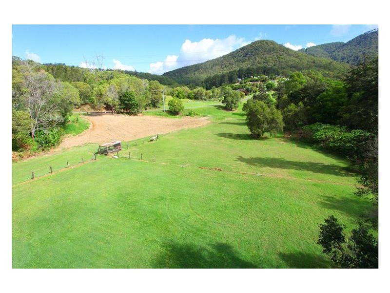 30 Barcoo Court, Clagiraba QLD 4211