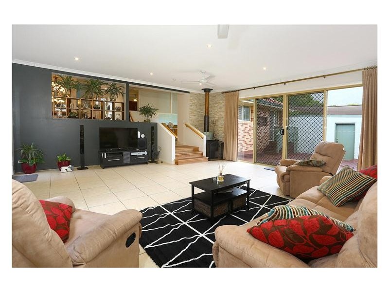 30 Barcoo Court, Clagiraba QLD 4211