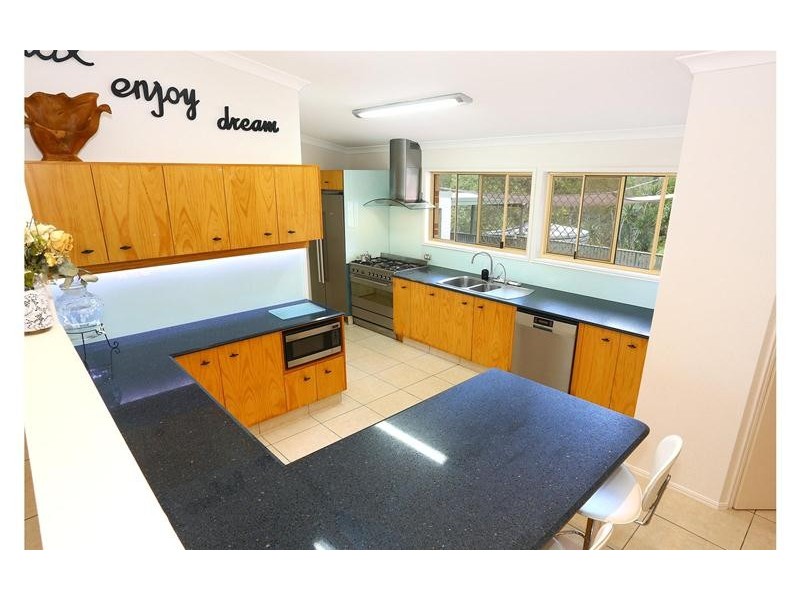 30 Barcoo Court, Clagiraba QLD 4211