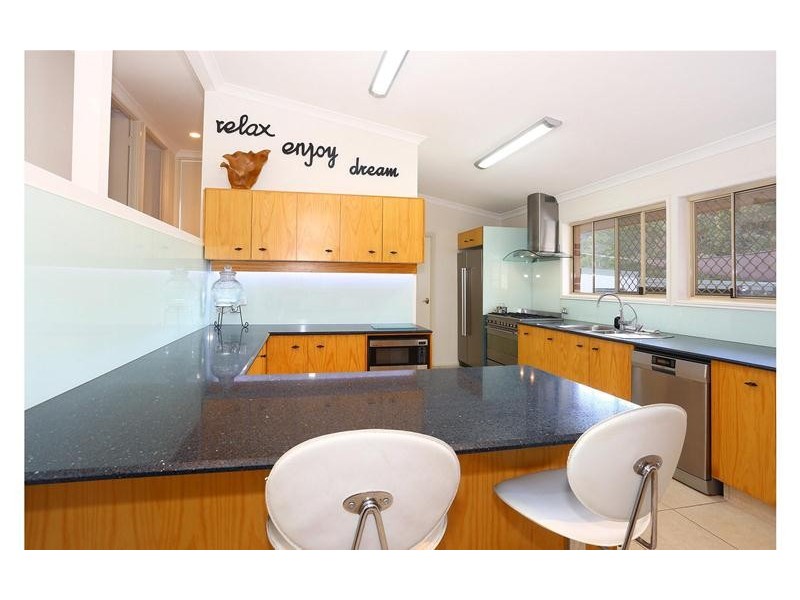 30 Barcoo Court, Clagiraba QLD 4211