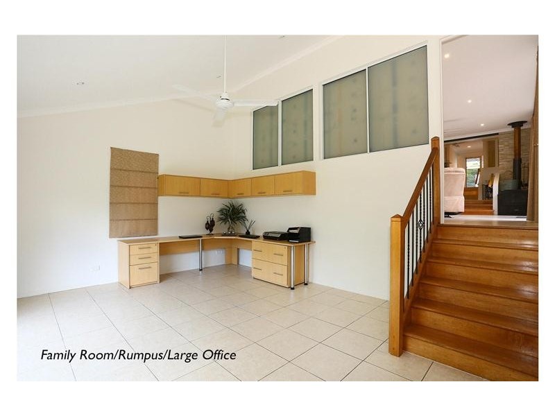 30 Barcoo Court, Clagiraba QLD 4211