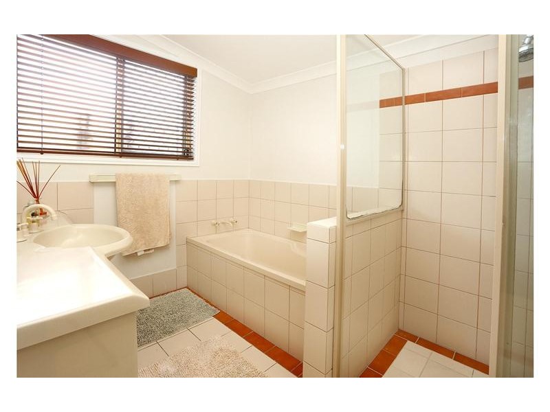 30 Barcoo Court, Clagiraba QLD 4211