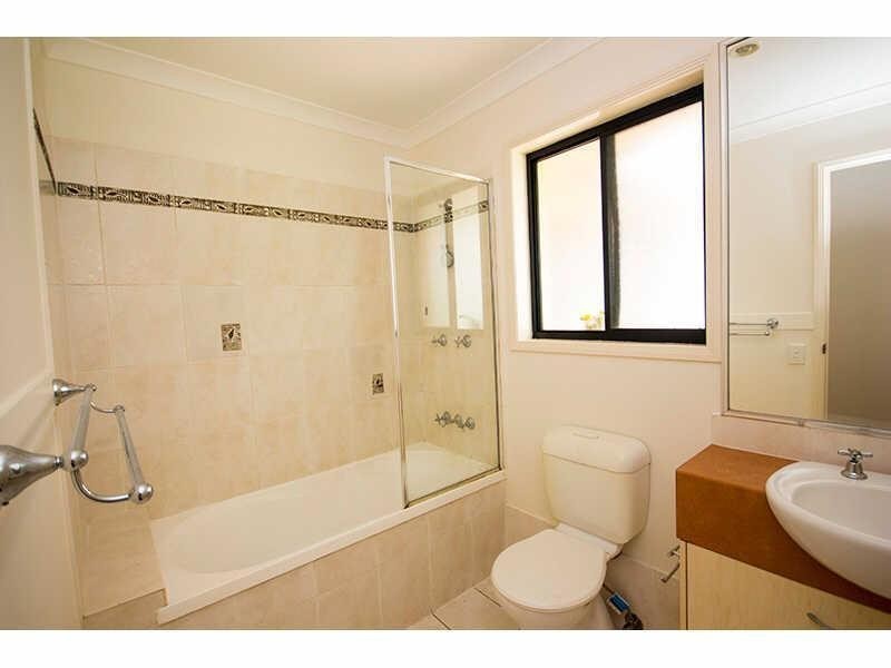 6 Matai Crescent, Nerang QLD 4211