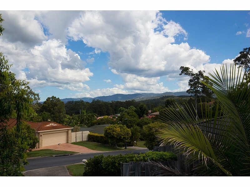 6 Matai Crescent, Nerang QLD 4211