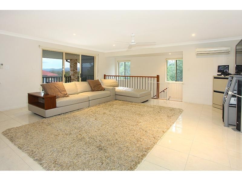13 Miro Place, Nerang QLD 4211