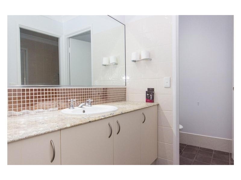 5/1a McLeod Street, Highland Park QLD 4211