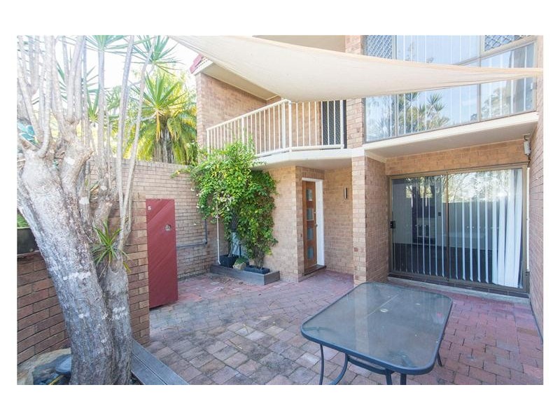 5/1a McLeod Street, Highland Park QLD 4211