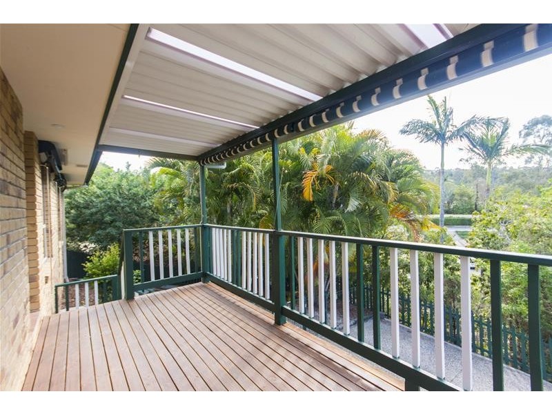 2/16 Lauder Court, Highland Park QLD 4211