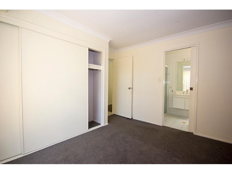 15 Stonehaven Place, Highland Park QLD 4211